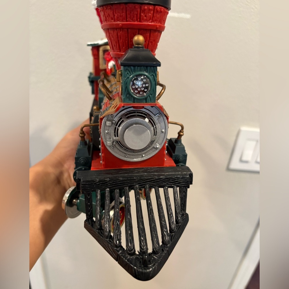 New Bright The Holiday Express Christmas Train Car #387 Santa's Fe "Engine" 1995 - Picture 13 of 16